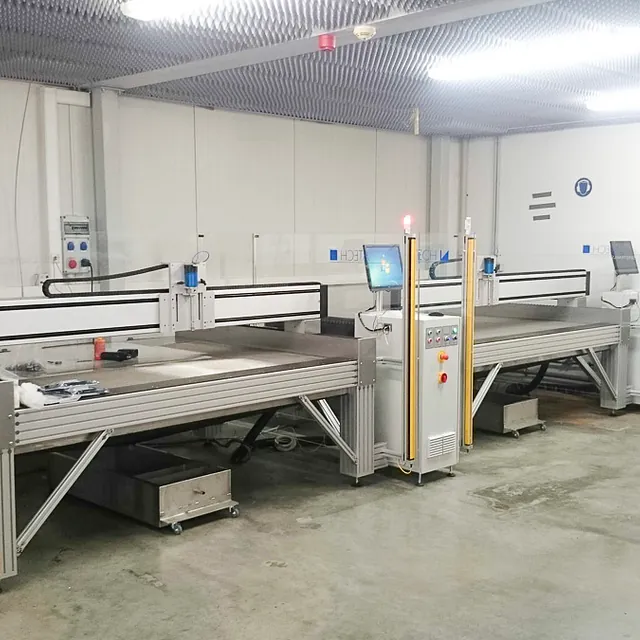 Maschinen aus dem Anlagenbau der ATECH GmbH in Chemnitz - Wasserstrahlschneiden in Lohnfertigung und Anlagenbau