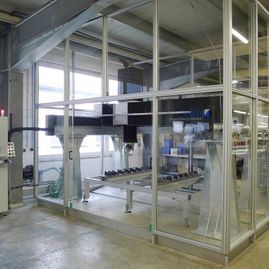 Maschinen aus dem Anlagenbau der ATECH GmbH in Chemnitz - Wasserstrahlschneiden in Lohnfertigung und Anlagenbau