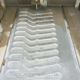 Verfahren Abrasiv-Wasserstrahlschneiden der ATECH GmbH in Chemnitz - Wasserstrahlschneiden in Lohnfertigung und Anlagenbau